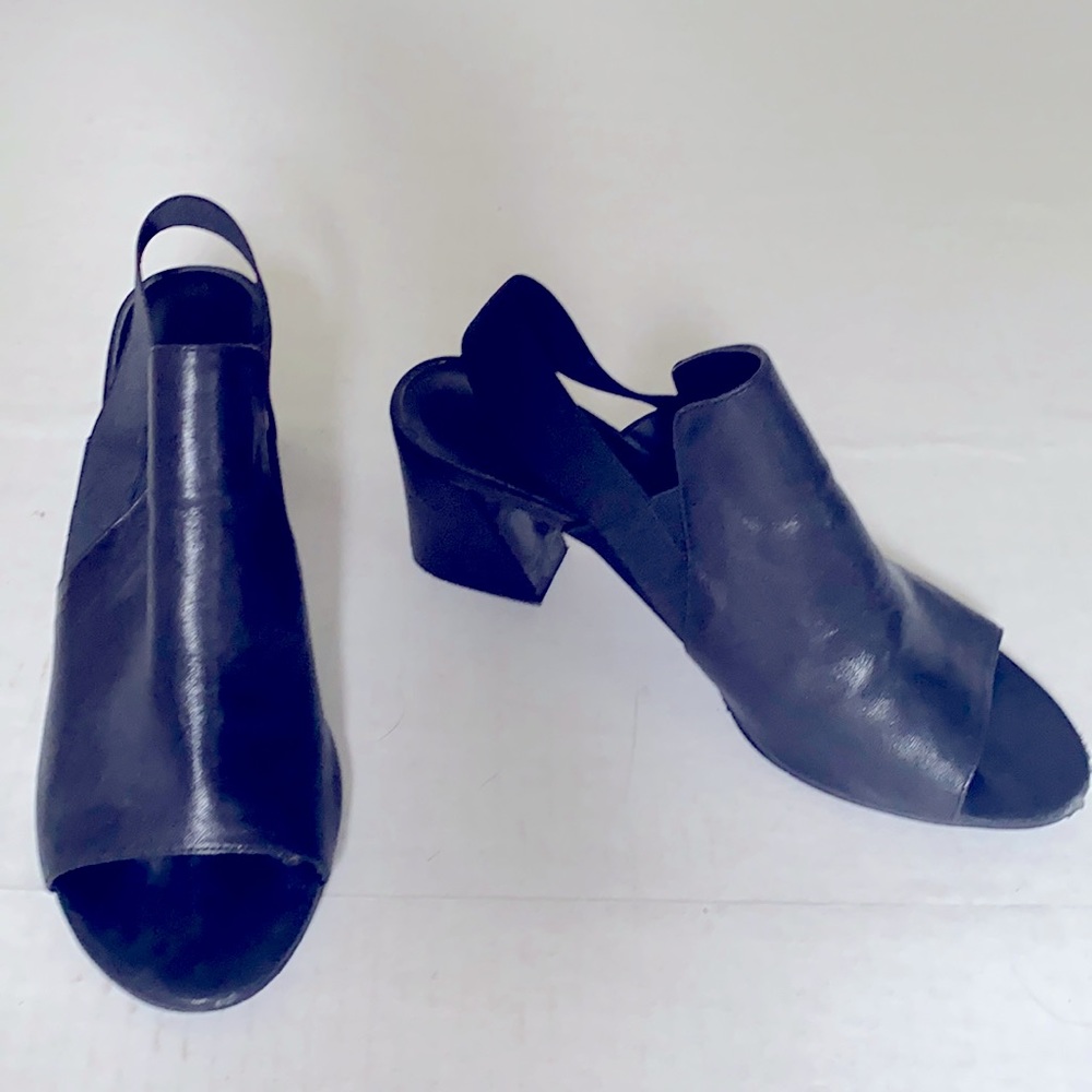 Black leather Vaneli slip on heels